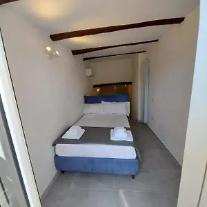 Giovhome , Naples Italie